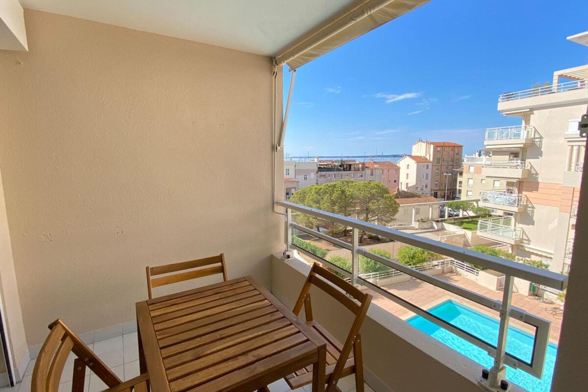 06Ai - Beautiful Renovated Studio - Sea And Pool View Vallauris Ngoại thất bức ảnh
